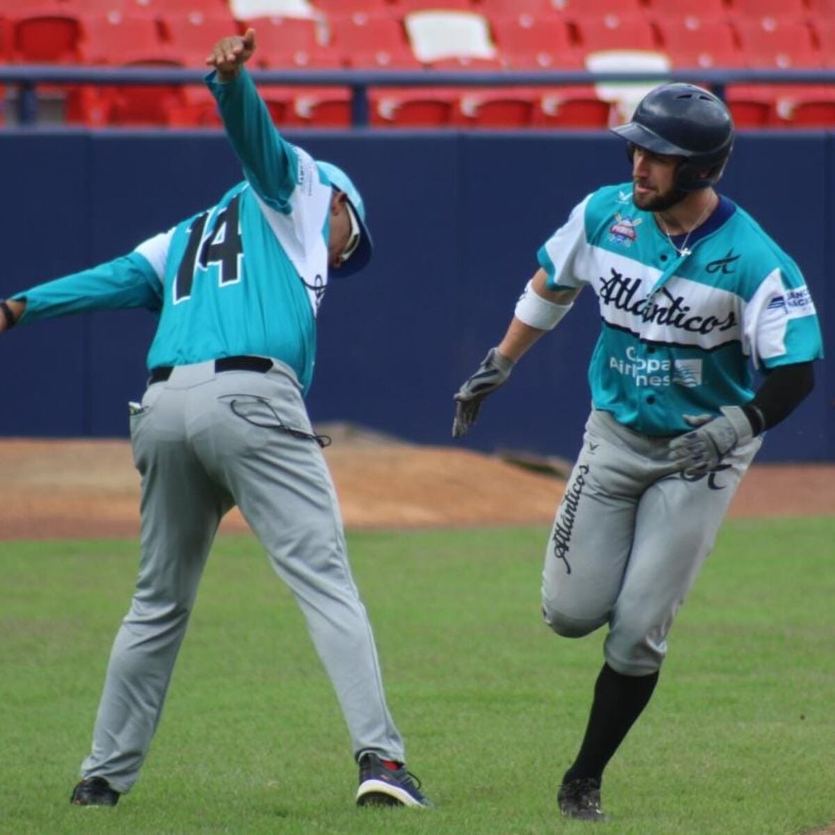 Parker y Wright la sacan del parque y los Atlánticos ya suman 10 triunfos en fila
