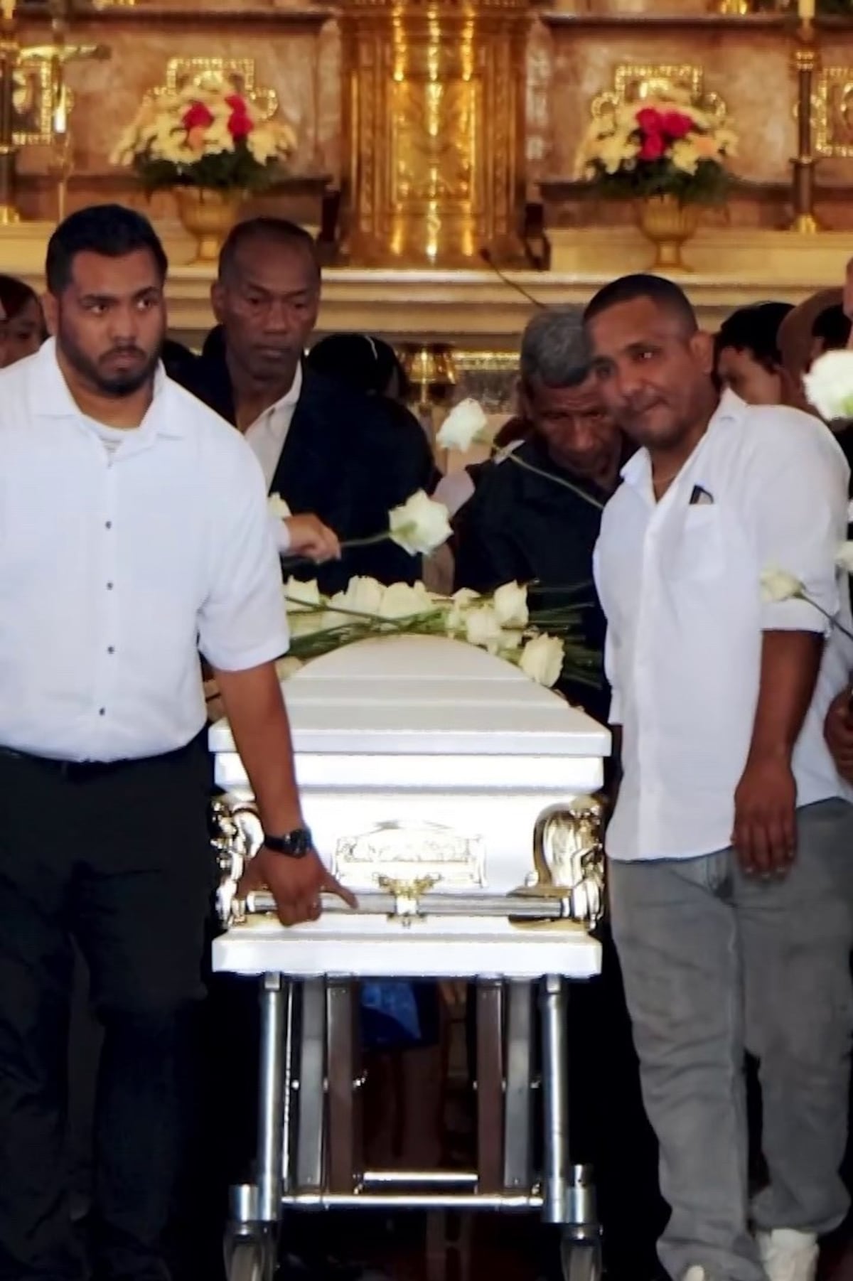 ‘Siempre buscaba la forma de estar presente’: Familiares y amigos despiden a la fiscal Patricia Ossa en emotivo funeral en Don Bosco + VÍDEO