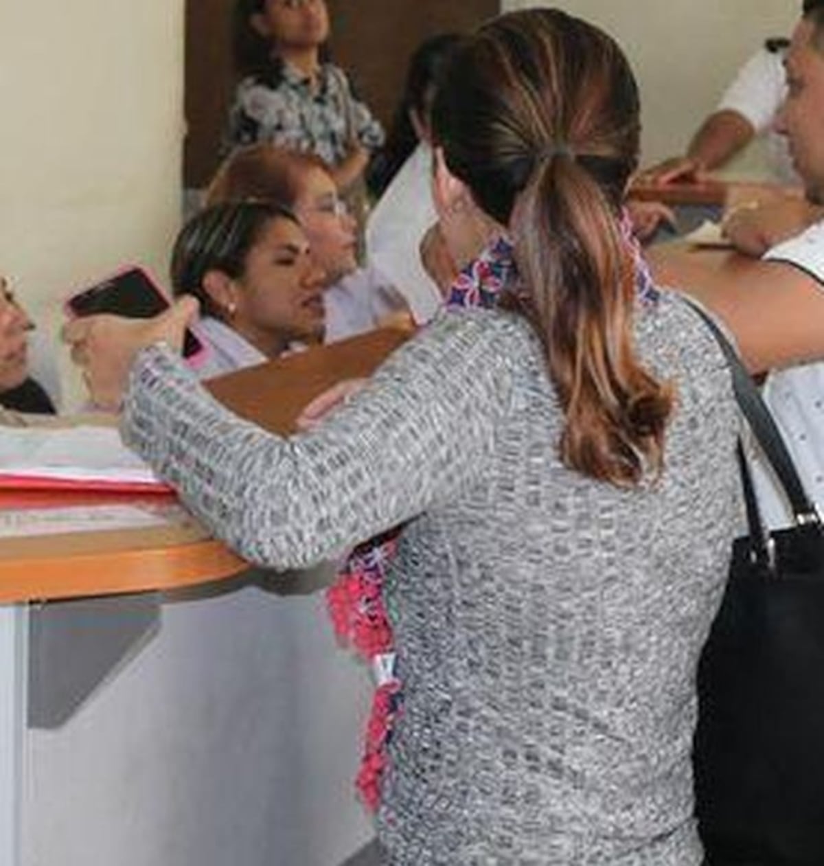 Migración retiene en Bocas del Toro a mujer costarricense buscada por EU