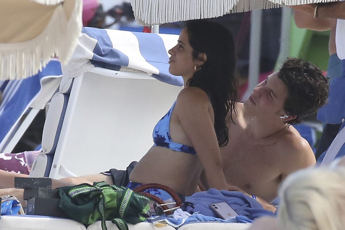 Aunque usted no lo crea, le dicen ‘gorda’ a Camila Cabello por fotos de paparazzi. Ella reacciona 