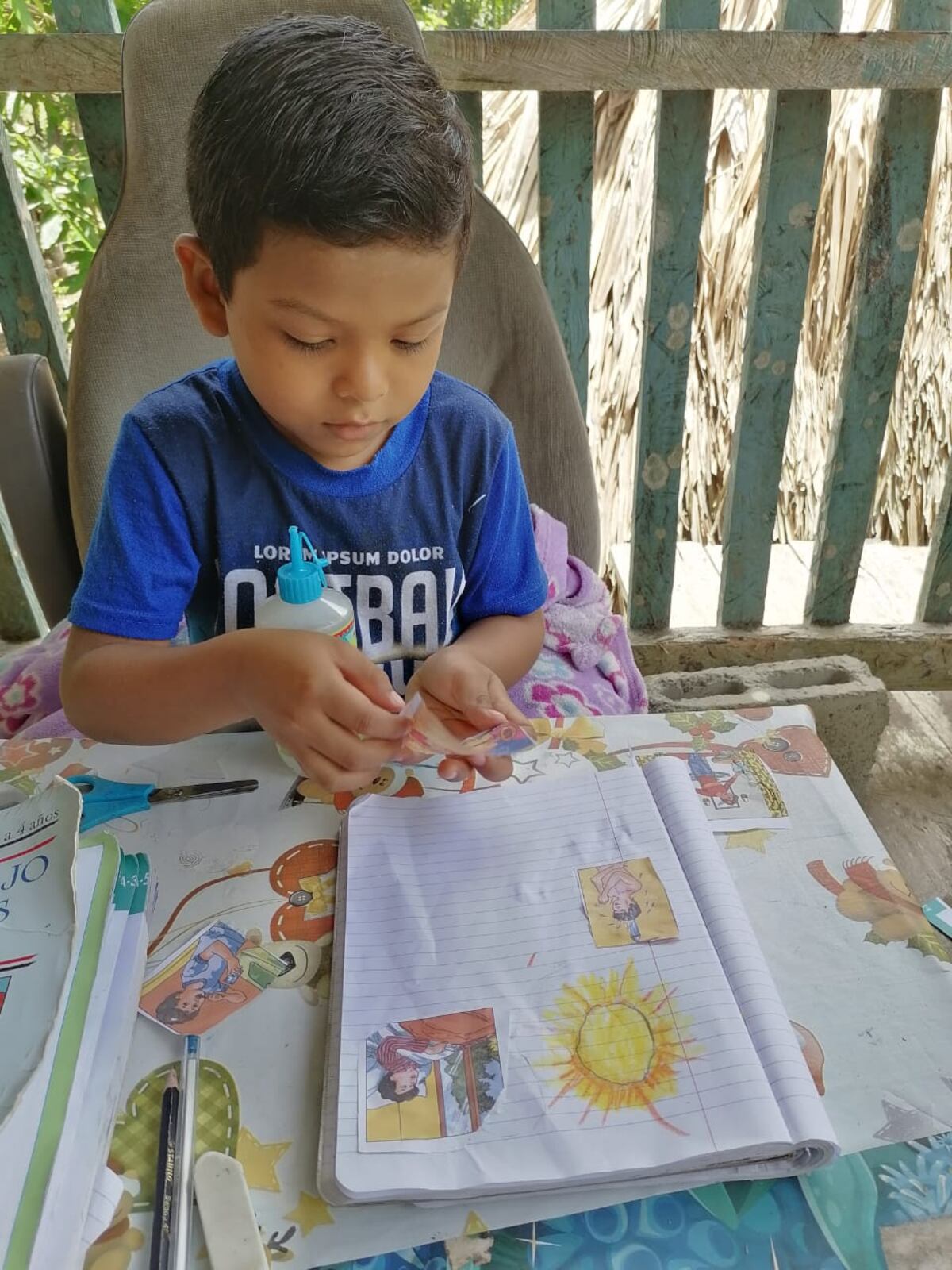 Entrega y pasión. Maestra atiende desde La Chorrera a 35 niños de Darién 
