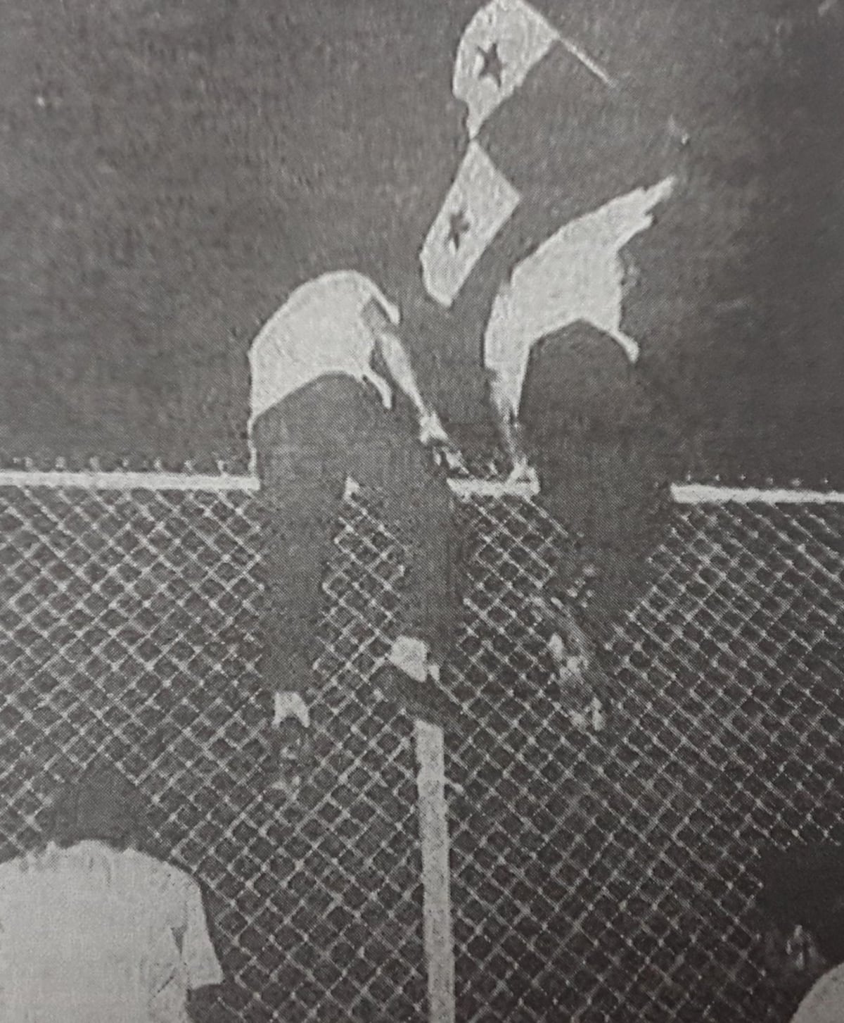 El fotógrafo que tomó una de las icónicas foto del 9 de Enero pide ser panameño