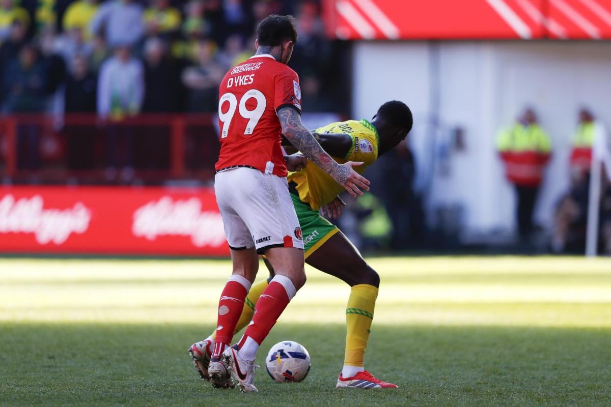 José Córdoba acelera y Norwich teme perder a su joya