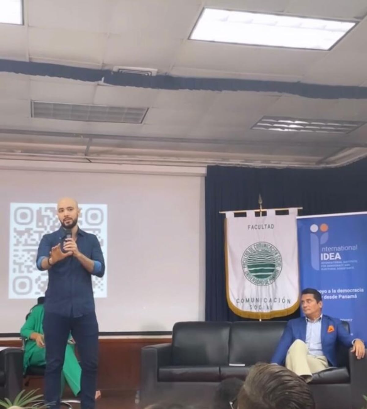 Mayer, el gran ausente. Candidatos a la Alcaldía de Panamá dejan plantados a estudiantes de Comunicación Social