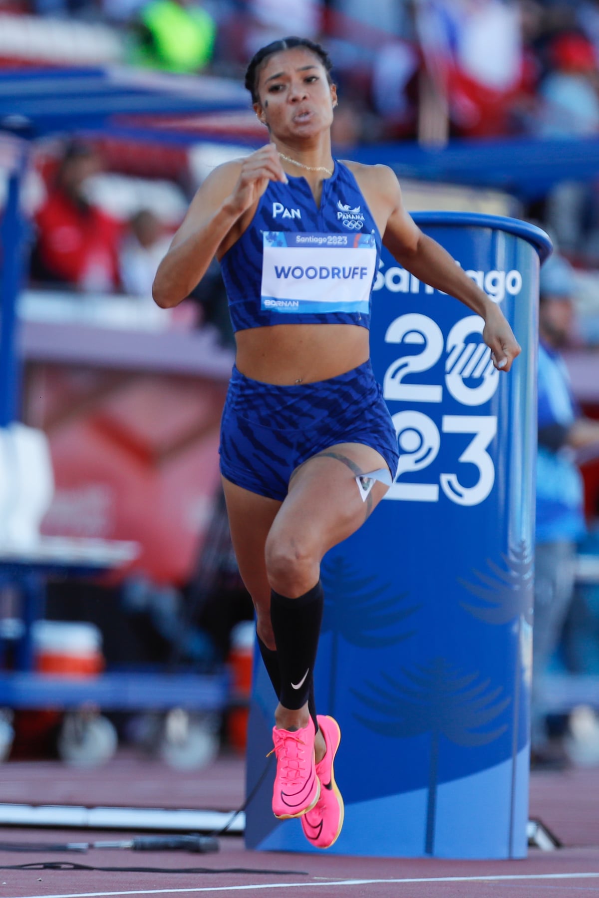 La panameña Woodruff pierde por descalificación oro que había ganado en los 400 m vallas