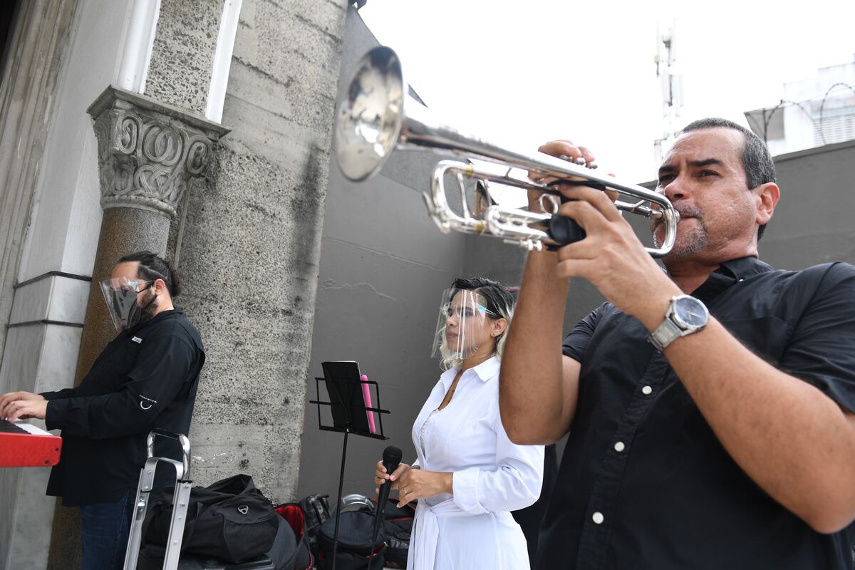 Hasta siempre titán. Entre música y sentimientos dan el adiós terrenal al mago de la trompeta Vitín Paz