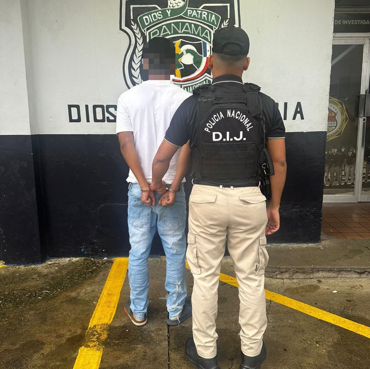 Extorsión y abuso: dos hombres caen en las garras de la Policía Nacional en Colón