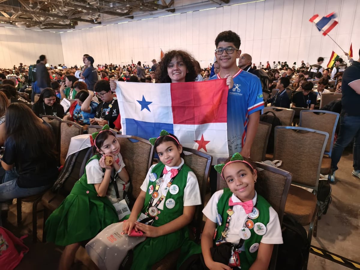 ¡Qué viva! Panamá sorprende en Singapur con premio mundial de robótica