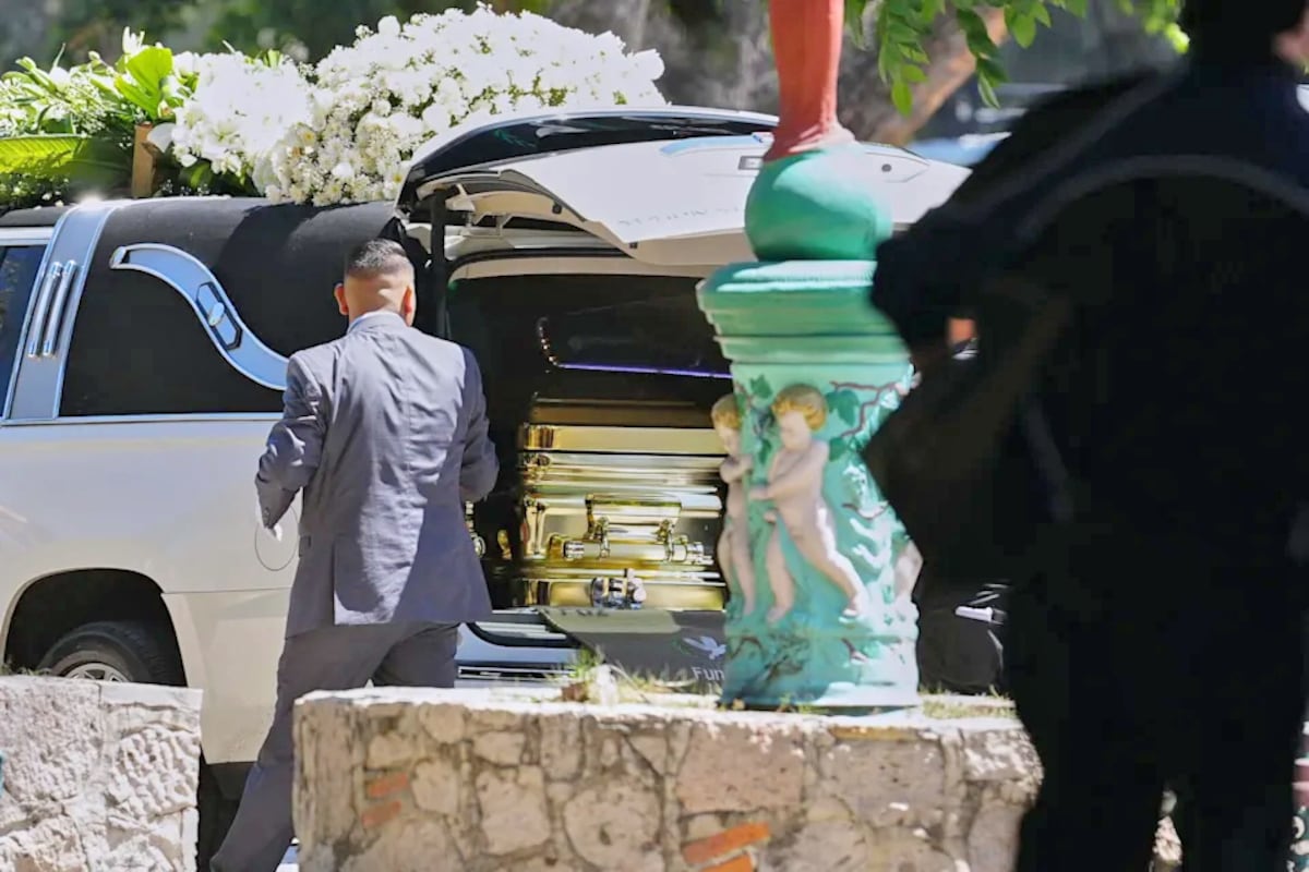 Ataúd de oro de El Mencho marca un sepelio bajo tensión