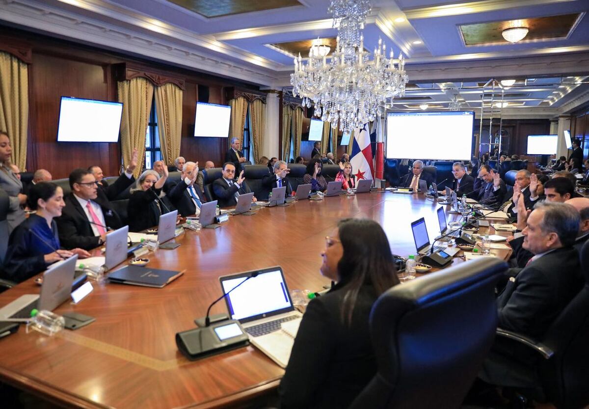 Consejo de Gabinete impulsa nuevo programa de apoyo educativo y fortalece la cultura y el patrimonio histórico