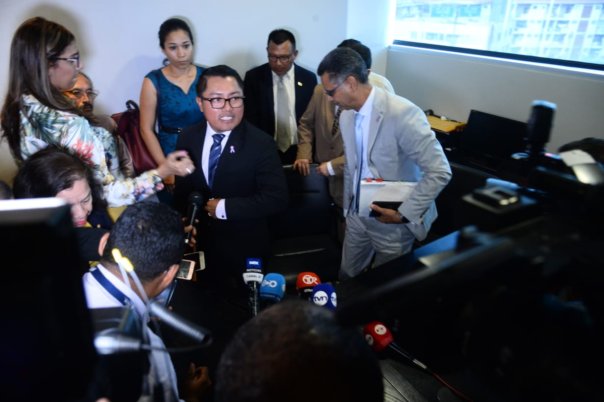 Magistrado Arrocha viaja a Guna Yala para recabar elementos probatorios en caso del supuesto diputado abusador