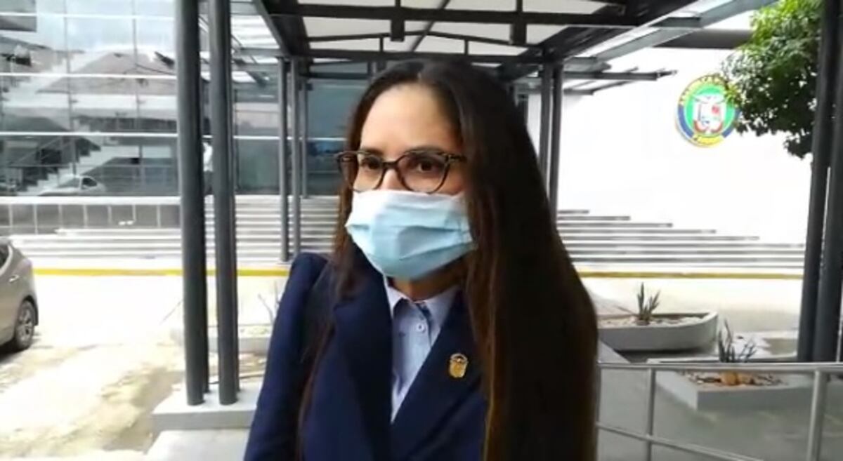 Zulay admite que ella también estuvo en la iglesia por el sepelio y explica qué fue lo que pasó.  También condena asesinato de la dirigente. Video