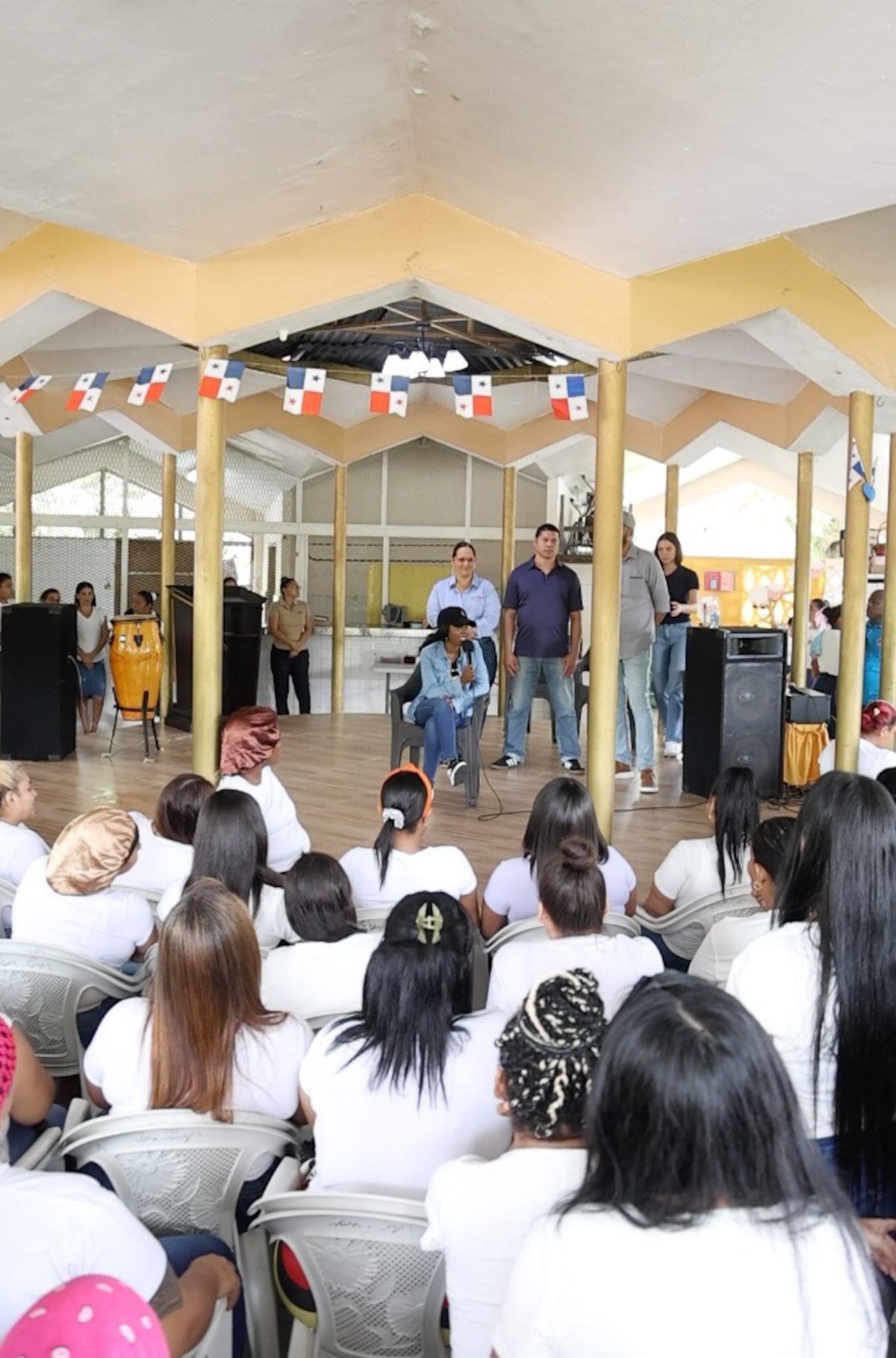 Lilly Goodman mueve corazones en el Cefere