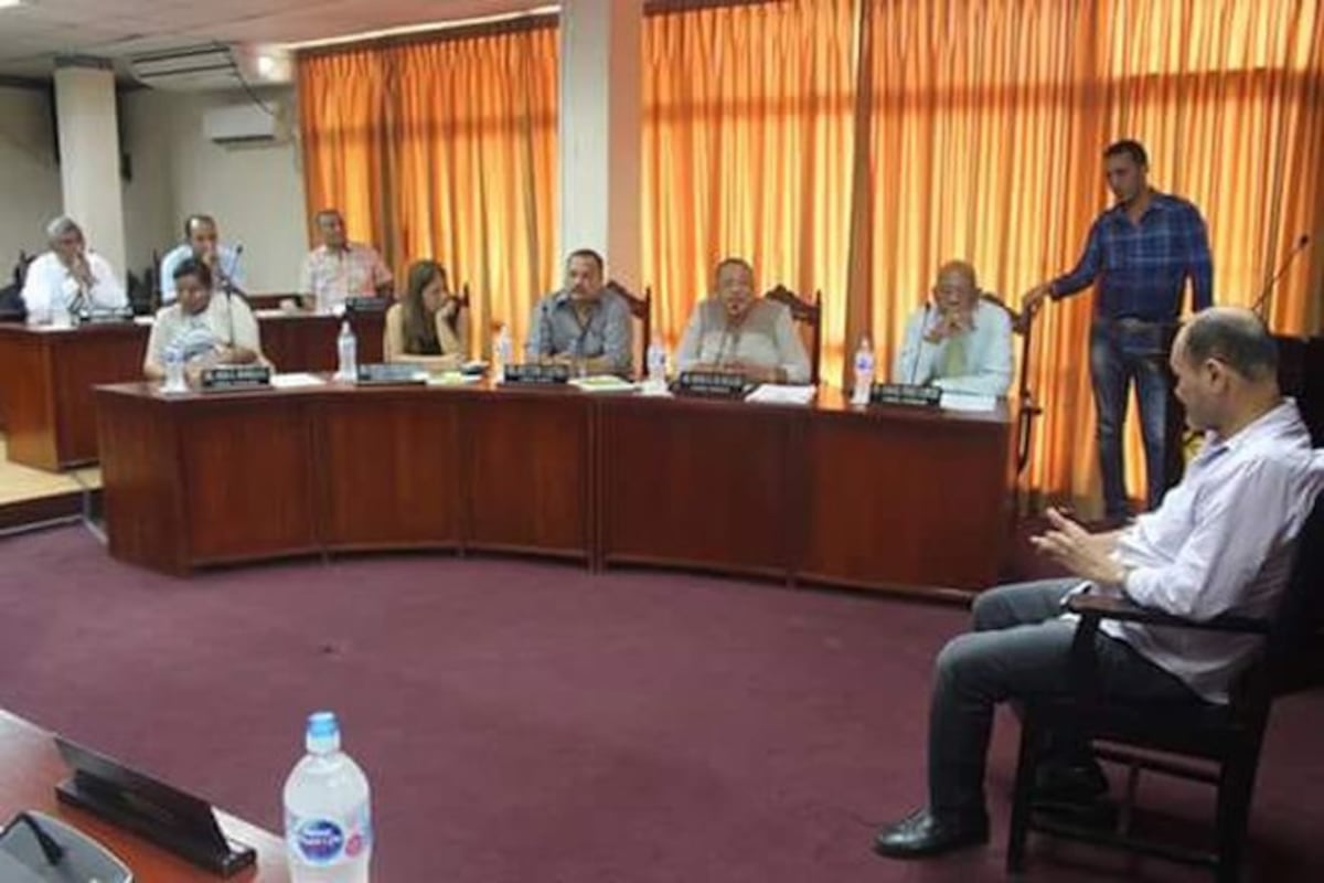 Solicitarán pensión vitalicia para trovador Prudencio Ramos. La pasa dura