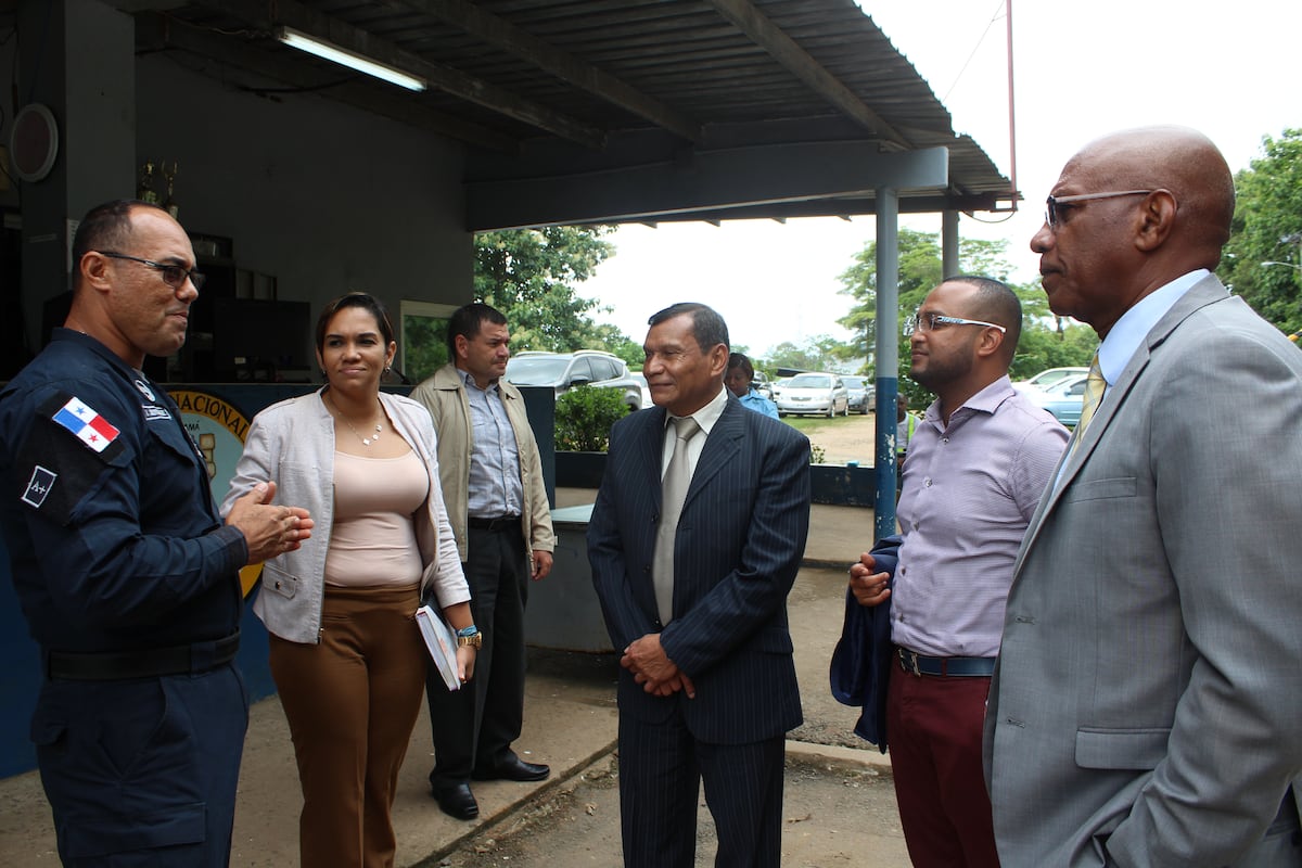 Nuevos directores visitan La Joya