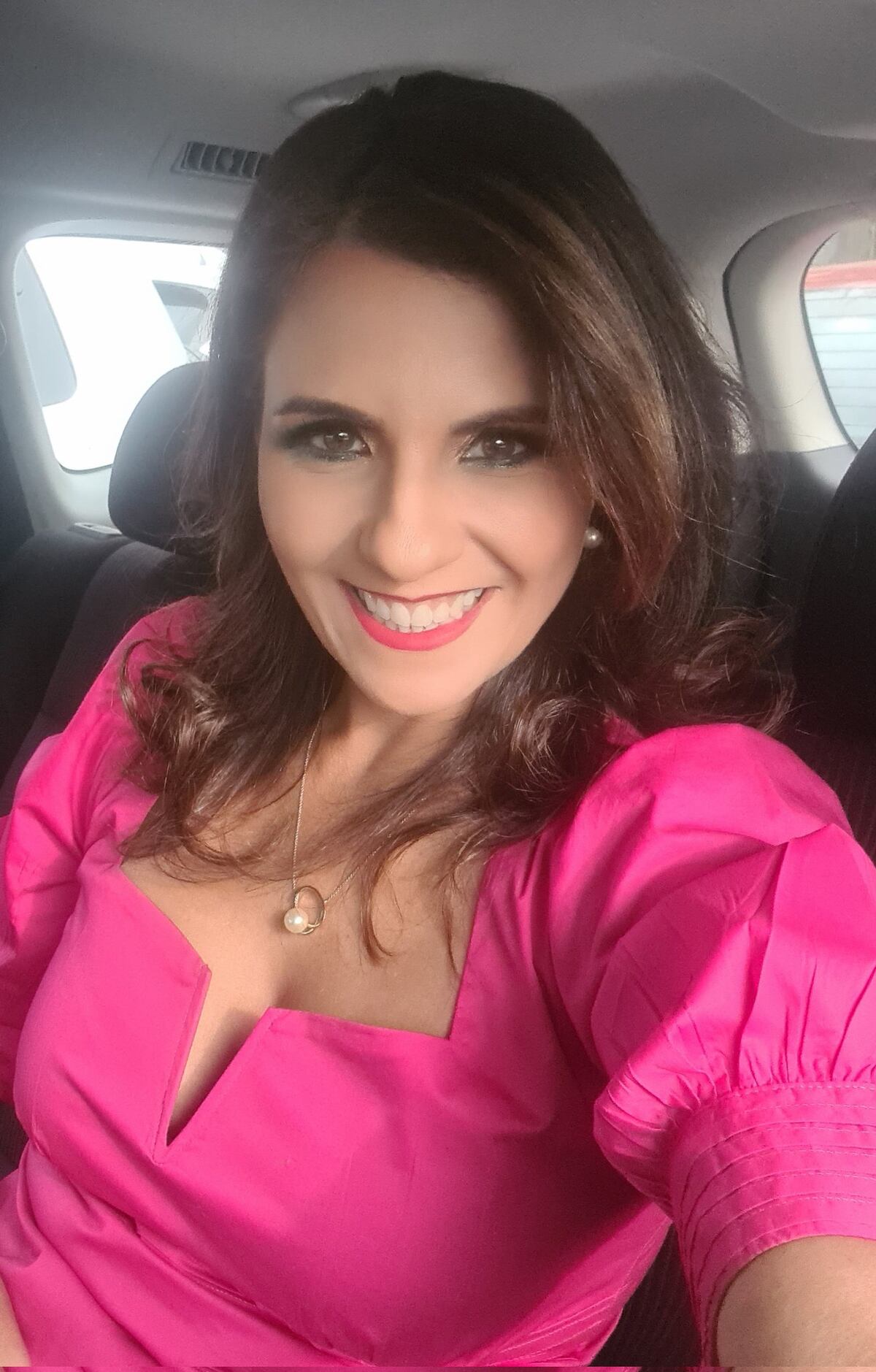 Ana Giselle, lista para la proclamación como ganadora. Yanibel dice que hay fraude. Se formó el revuelo