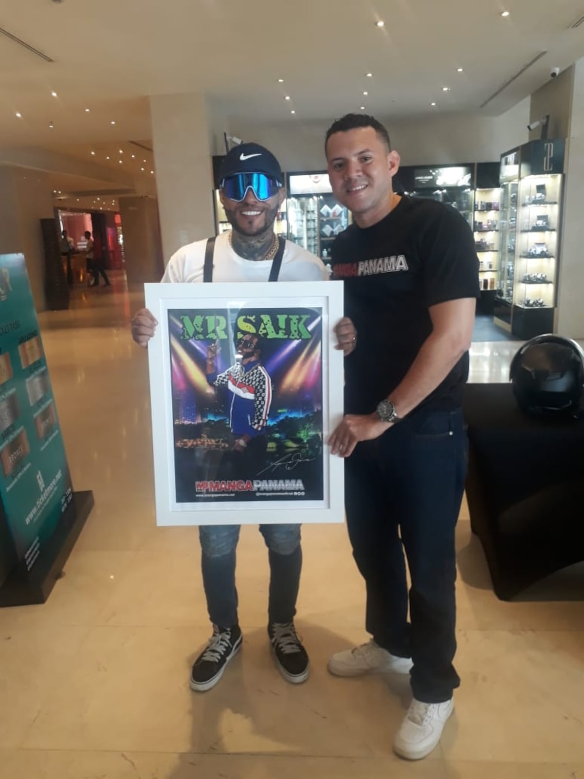 Talento panameño con calidad de exportación. El rey local de la manga japonesa derrocha calidad dibujando a los famosos del patio