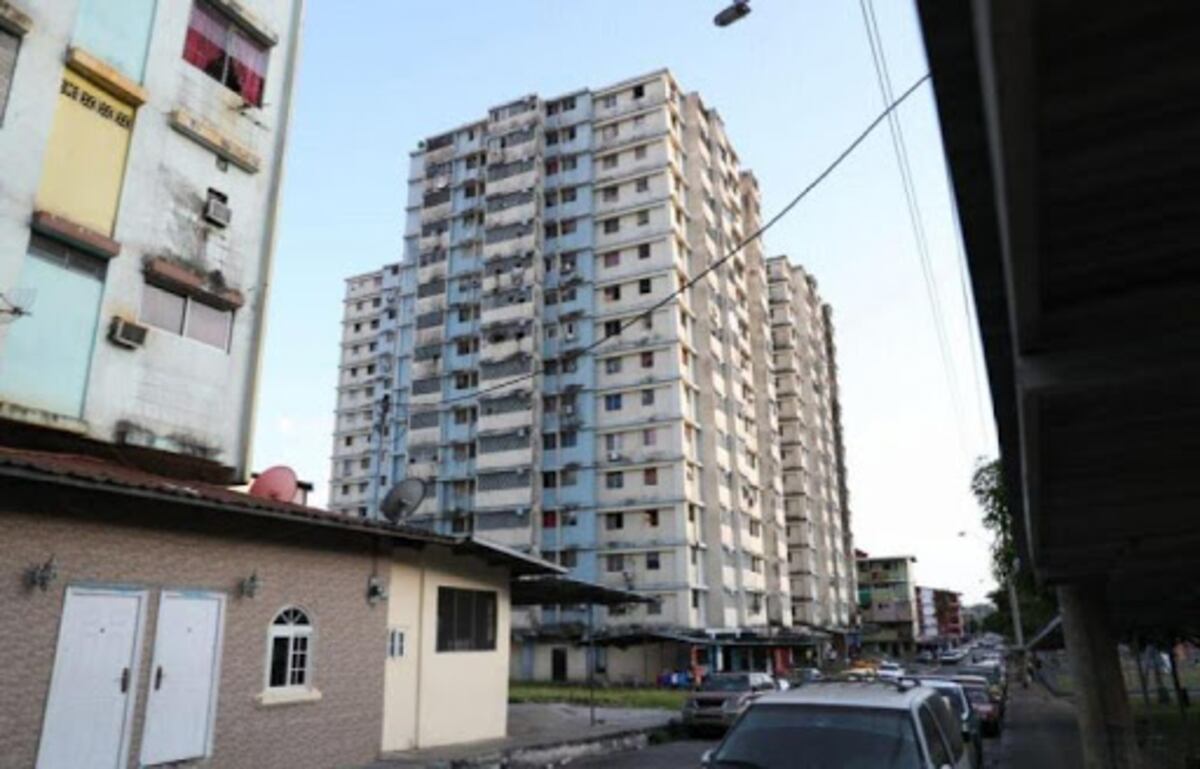 ¡Los sorprenden!  Otra chupata en una azotea de multi. Video 