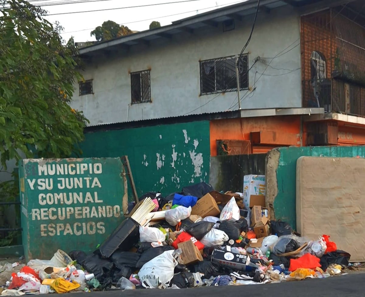 ‘¡Nos están matando con esta basura!’: el grito de los residentes de San Isidro tras años de crisis