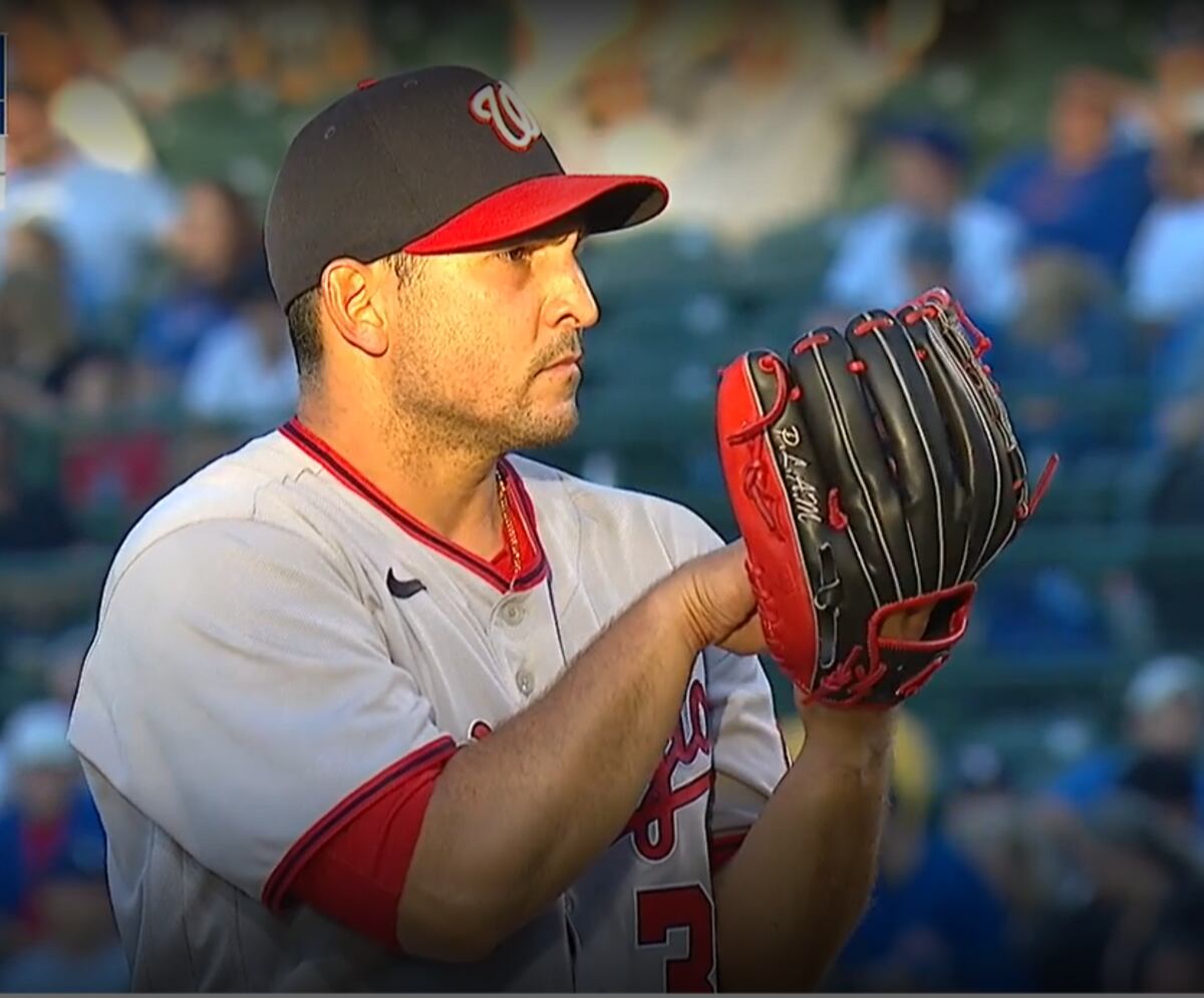 Relevistas desperdician buena labor del panameño Paolo Espino ante los Cachorros