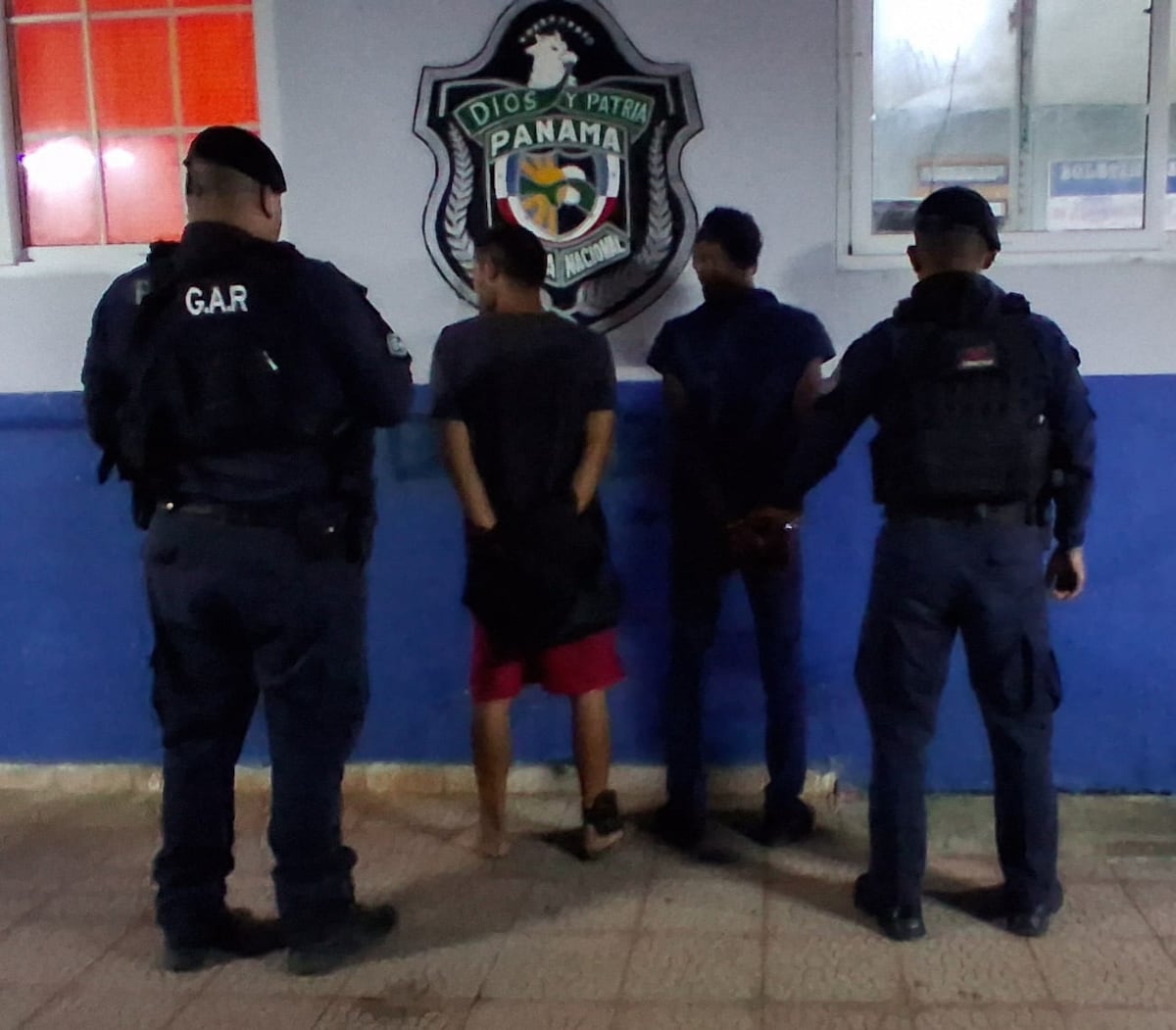 Intentaron huir con televisores y herramientas, pero la Policía los atrapó en Veracruz