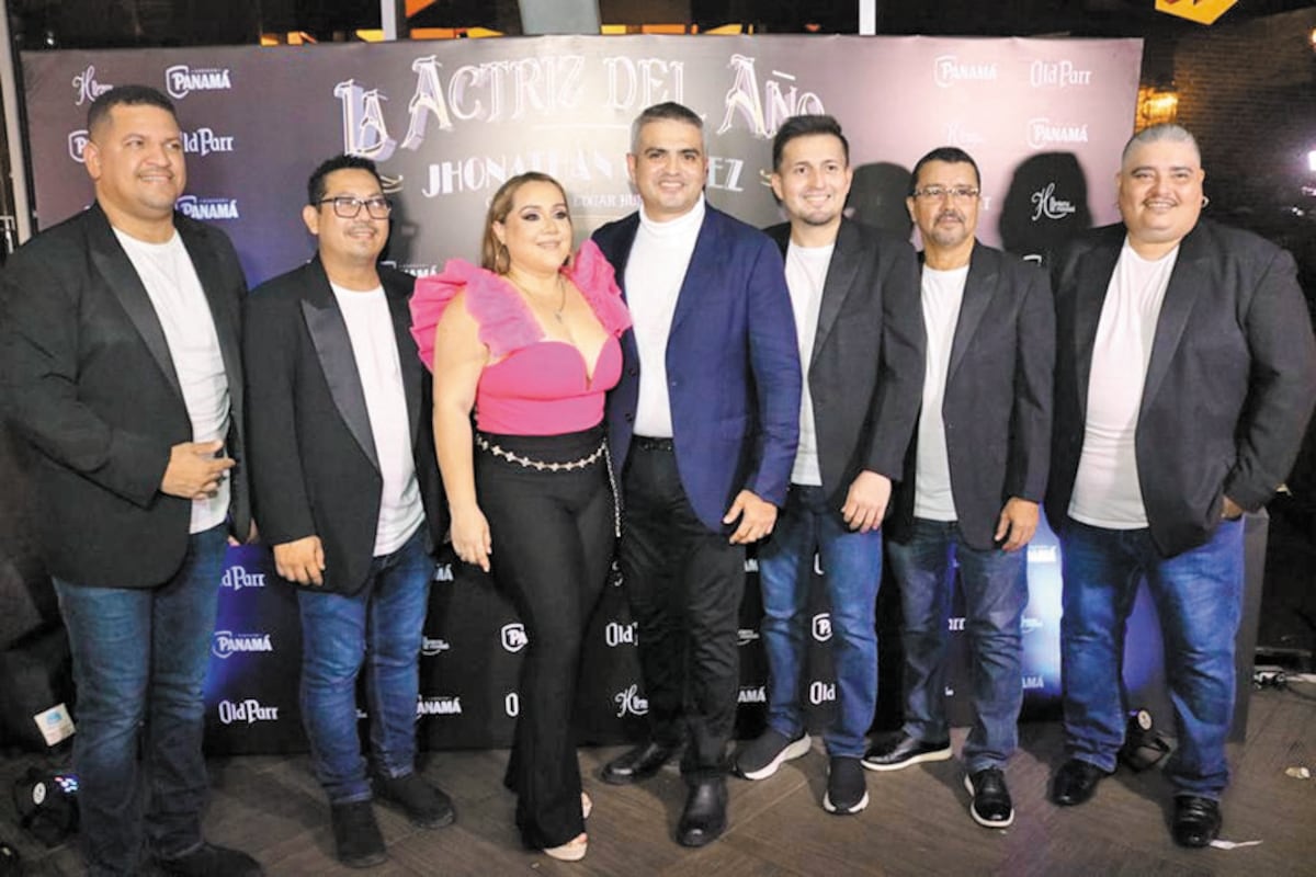 Están Pega’os. Alejandro Torres y Jonathan Chávez en la música vernacular