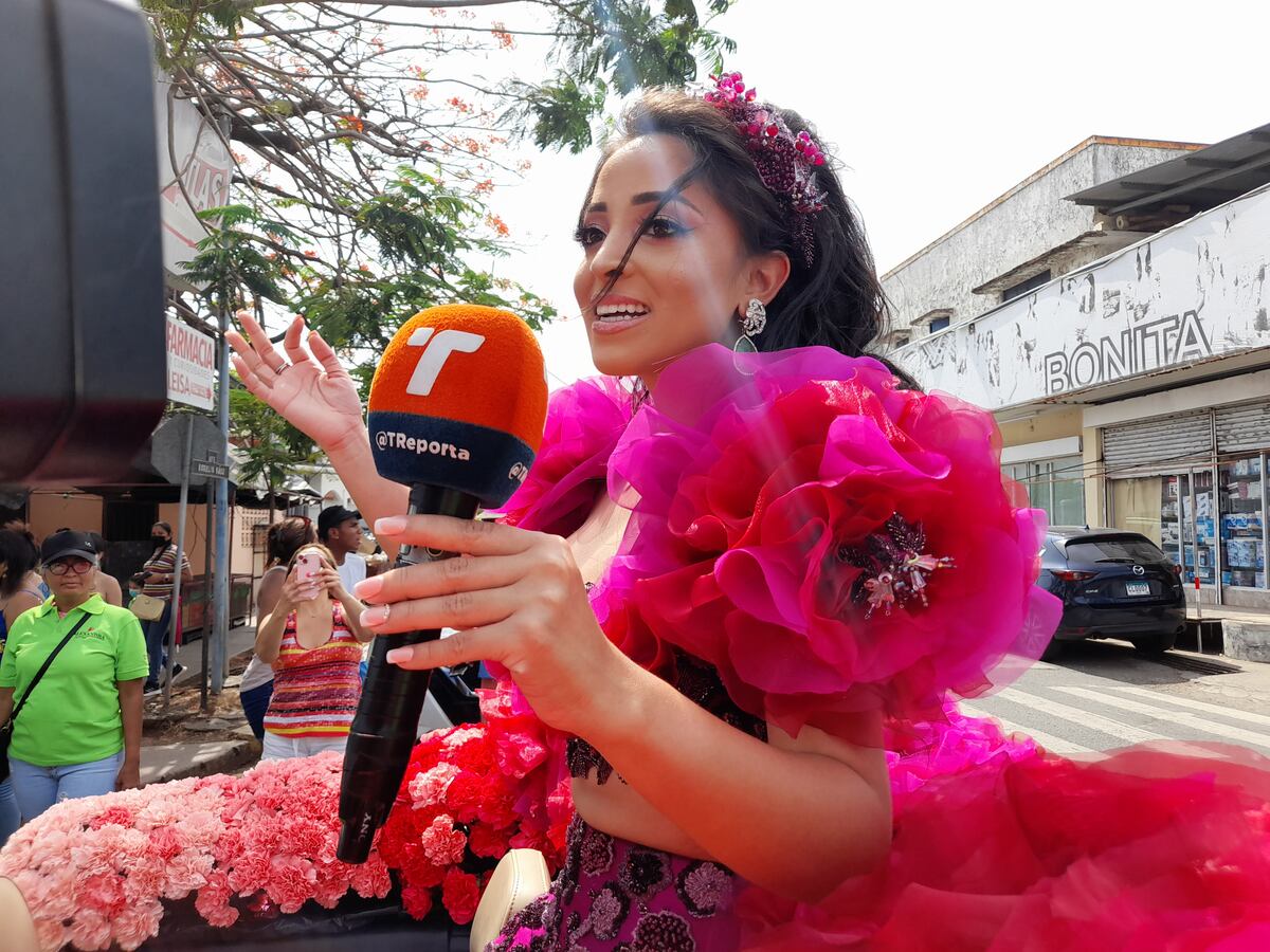 Se prendió. Parecía un topón la caravana de Sábado Santo en Las Tablas