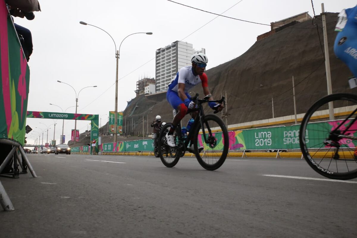 Ciclistas panameños ya se alistan para rodar en suelo argentino