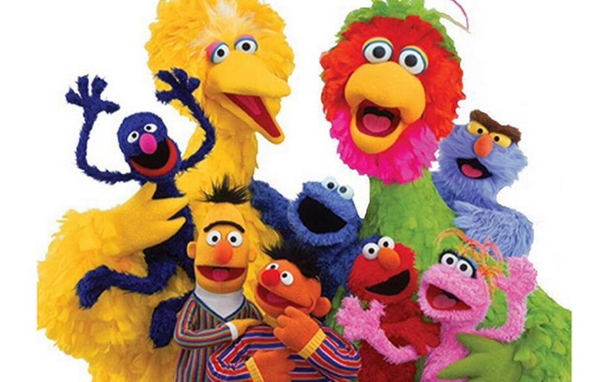 Guionista de Plaza Sésamo confirma la presencia de dos personajes gais