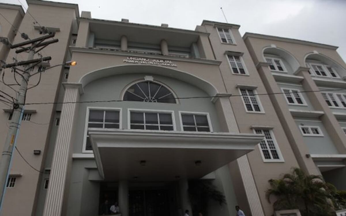 VÍCTIMA LO DELATA.Cae otro presunto fotógrafo violador alias 'Mr. Strada' |VIDEO