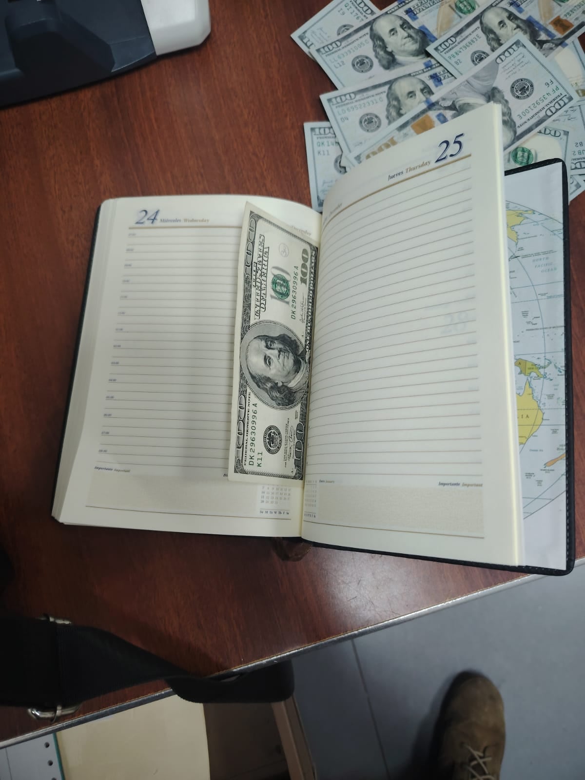 Con billetes agendados, Cubano  pretendía colar 15 mil dólares y es atrapado en Panamá Pacífico