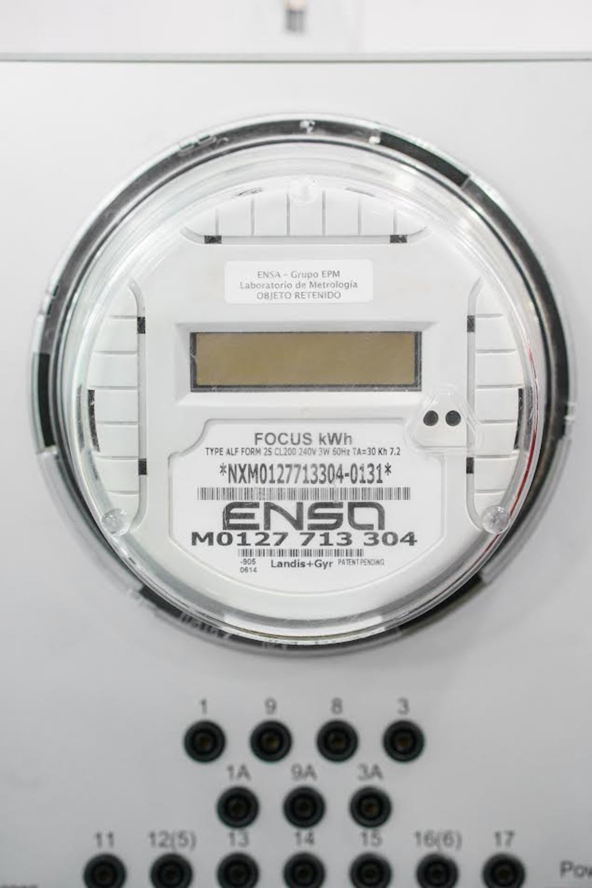 Guía paso a paso para leer tu medidor digital o analógico