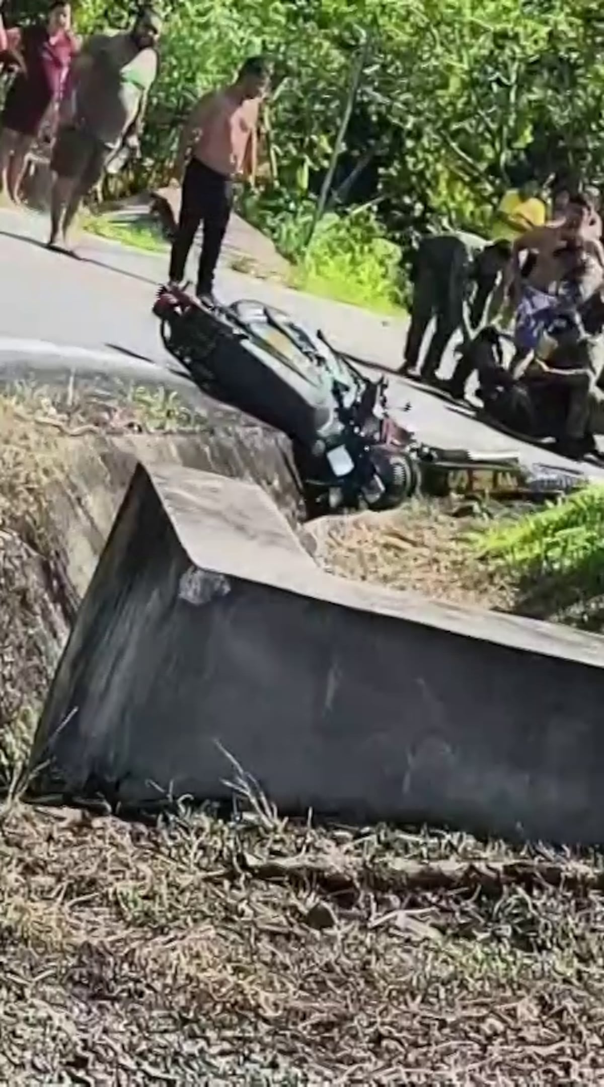 La persecución acaba mal: dos agentes del Senafront presuntamente atropellados y un conductor aprehendido + Videos