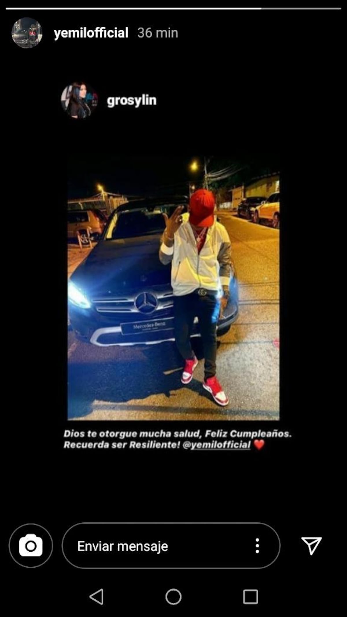 Irracional. El romántico mensaje a su supuesto maltratador: ‘Lo único que deseo en este momento es tenerte cerca’