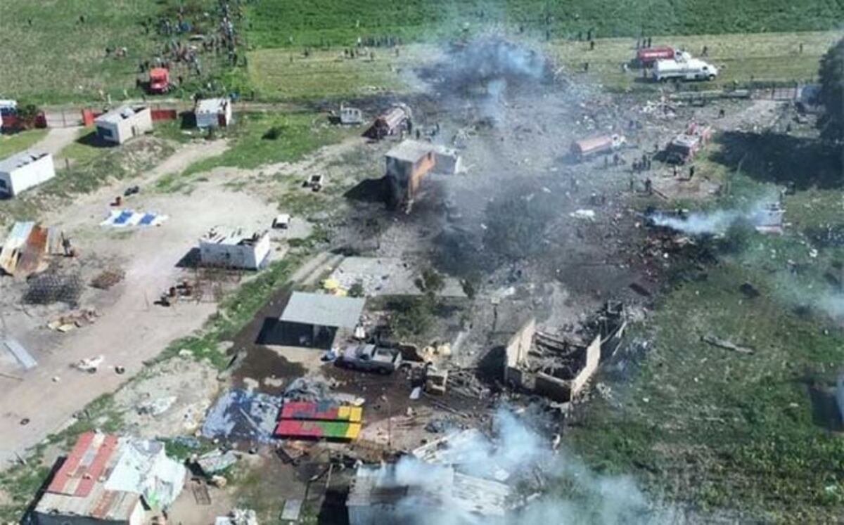 Se eleva a 19 el número de muertos, tras explosiones en talleres de pirotecnia