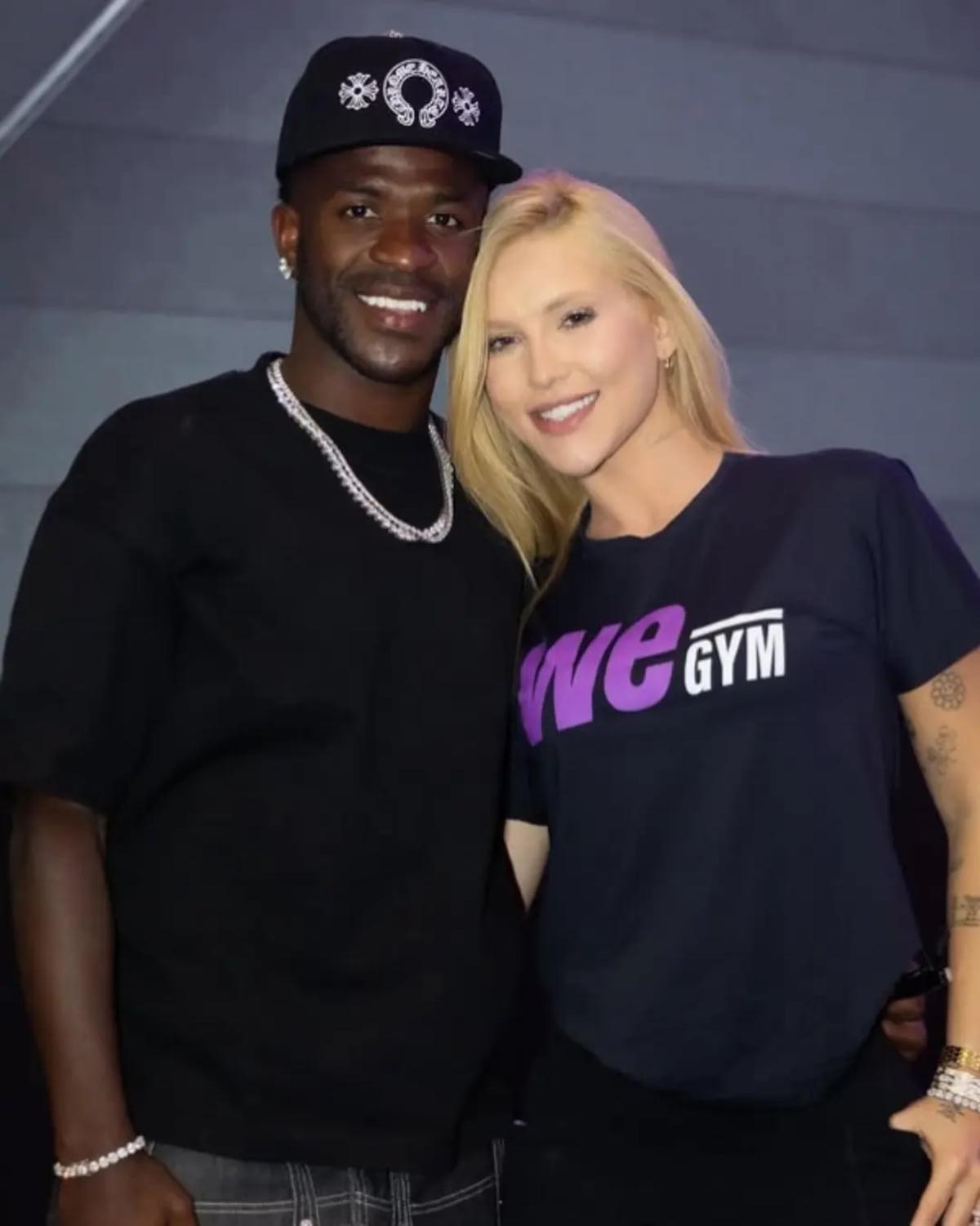 VIDEOS| ¡Cambio total! Vinícius Jr. sorprende con retoque en el mentón