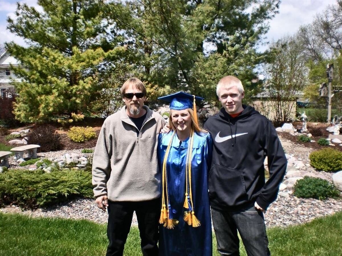 Este hombre quedó mutilado por una bacteria que contrajo de su perro