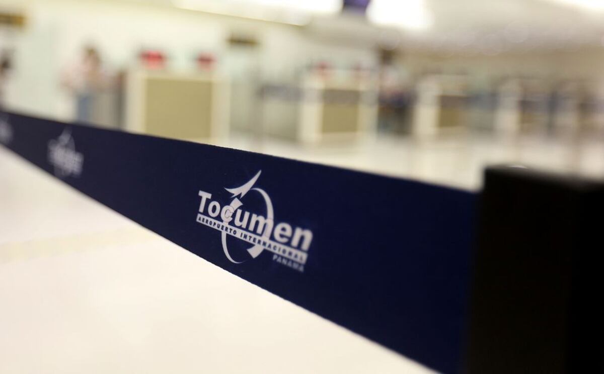 NI PA' AQUÍ NI PA' ALLÁ. Varela cancela los vuelos entre Panamá y Venezuela