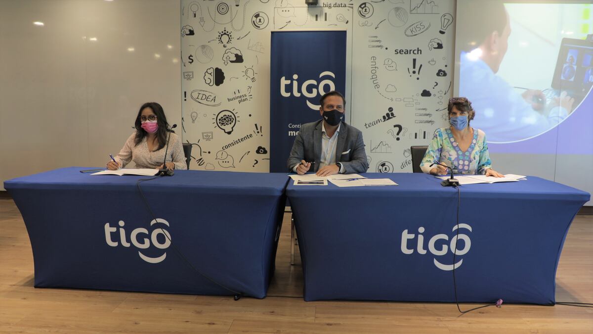 Tigo Panamá lanza ‘Maestros Conectados’, programa de formación digital para docentes