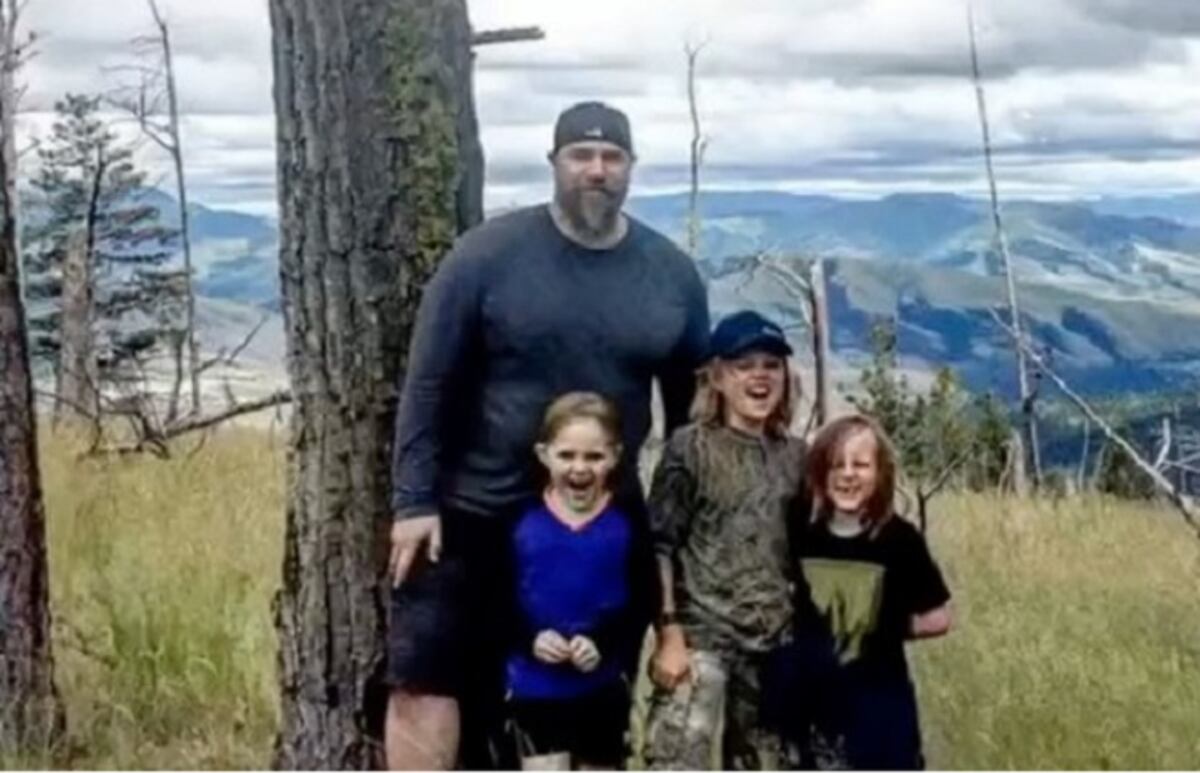 ¡VAYA CAMBIO! Por sus tres hijos este hombre perdió la mitad de su peso