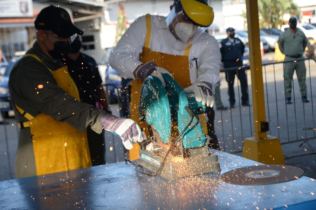 Destruyen más de mil armas de diversos calibres, municiones y proveedores