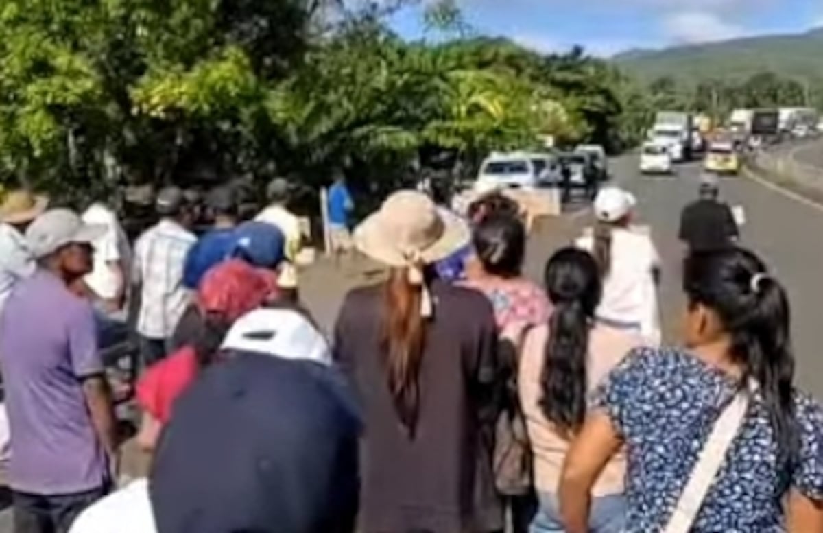 Protesta en Río Cobre por afectación al cauce natural