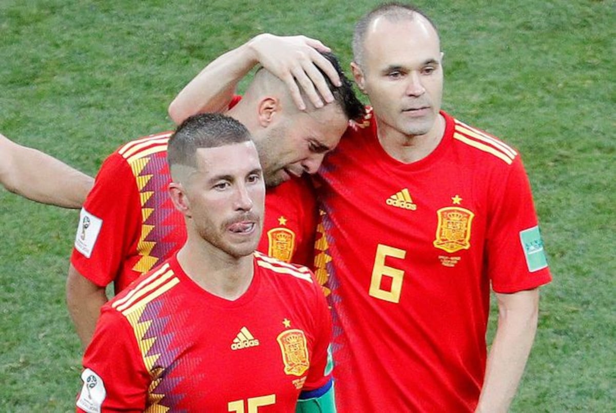Tras la eliminación de España Iniesta anuncia su retiro con sentido mensaje