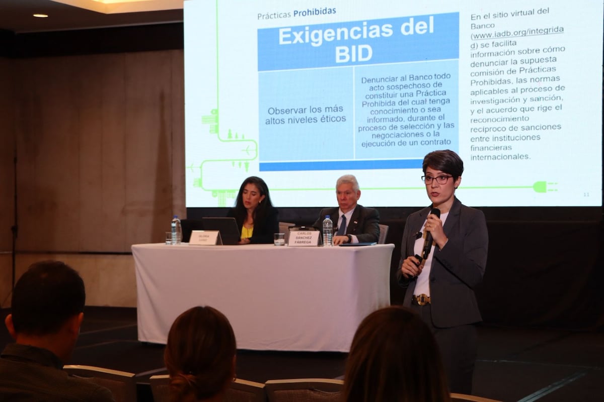 ¡Metrobús se prepara para el cambio! MiBus abre licitación para buses eléctricos