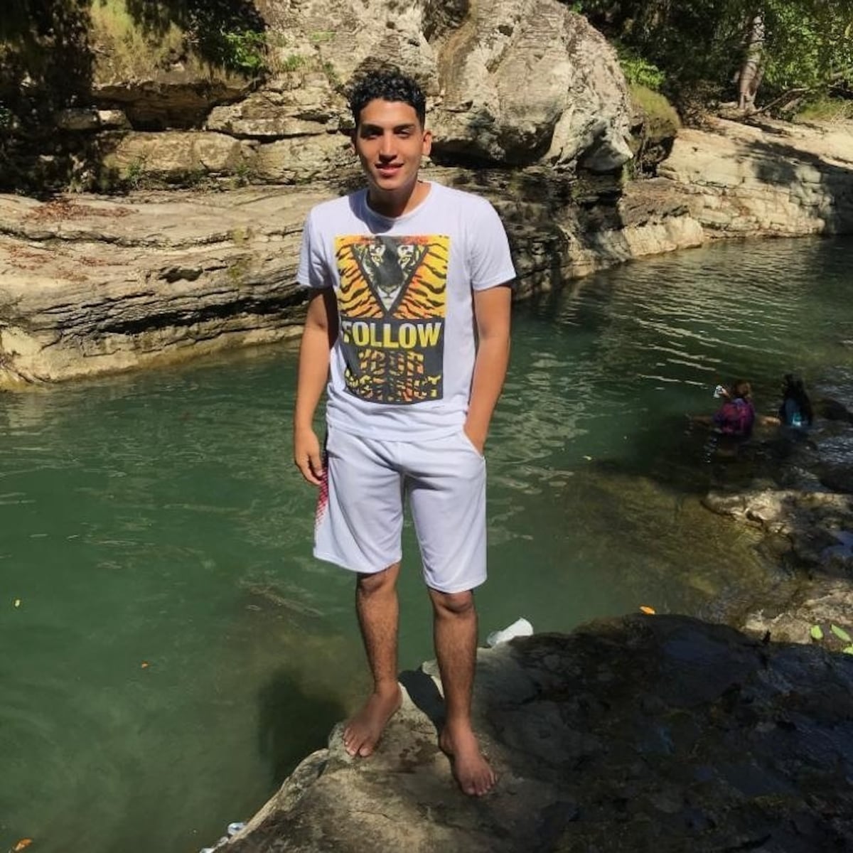 Queman el carro que tenía el joven que encontraron cruelmente asesinado en Punta Chame