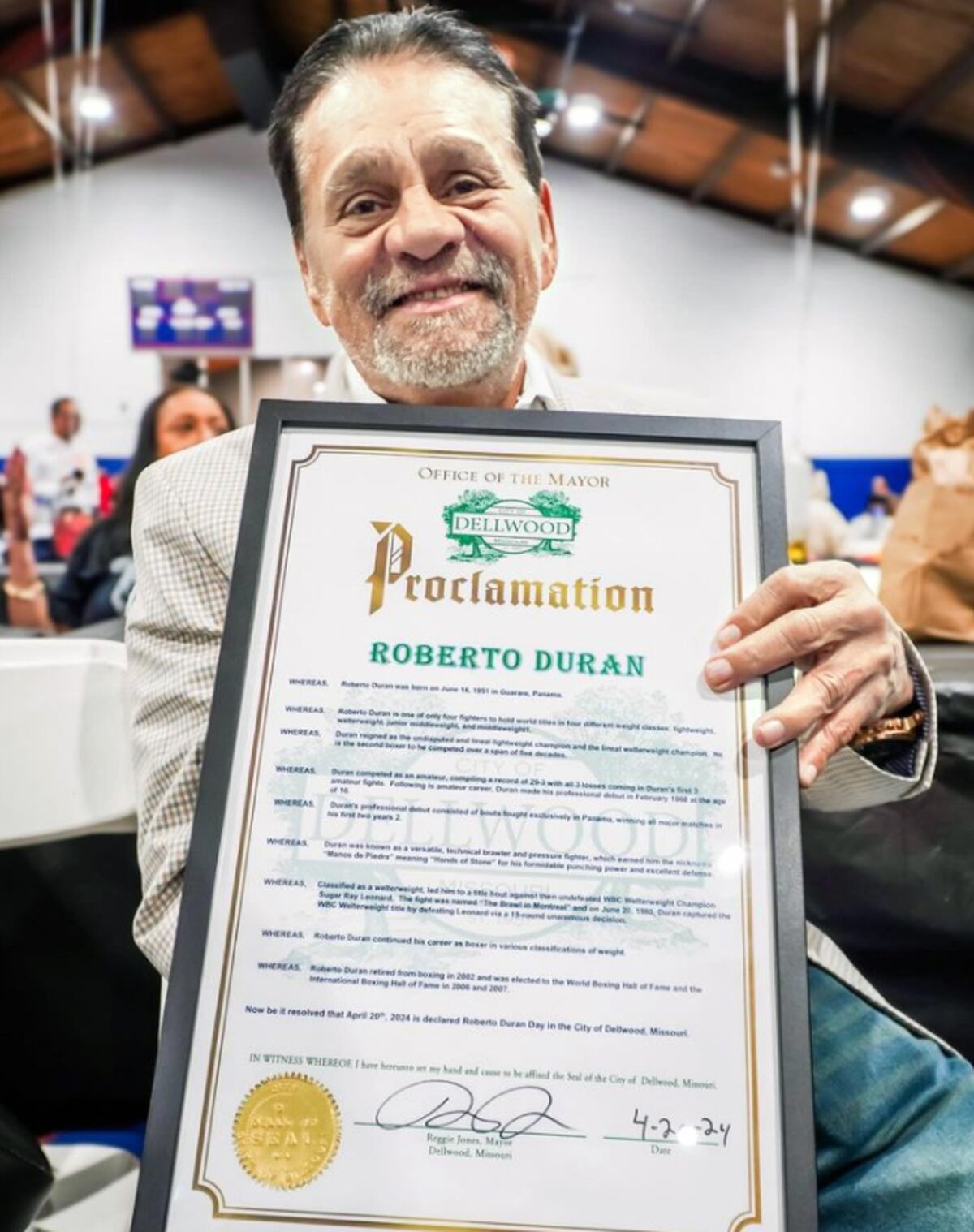 Alcalde de Dellwood declara el 20 de Abril como el día de Roberto Durán