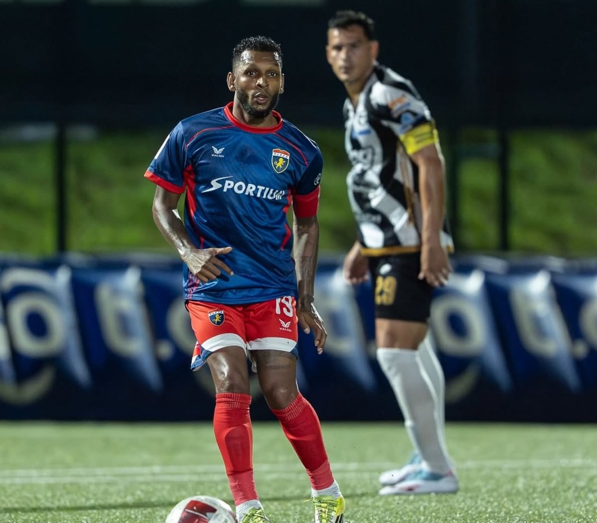 Plaza Amador golpea primero y manda en el Clásico Nacional