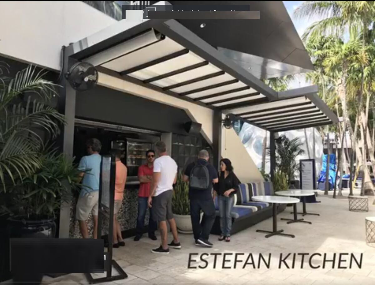 ¡Siguen cotizados! Gaitanes se reúne con grandes en restaurante de los Estefan