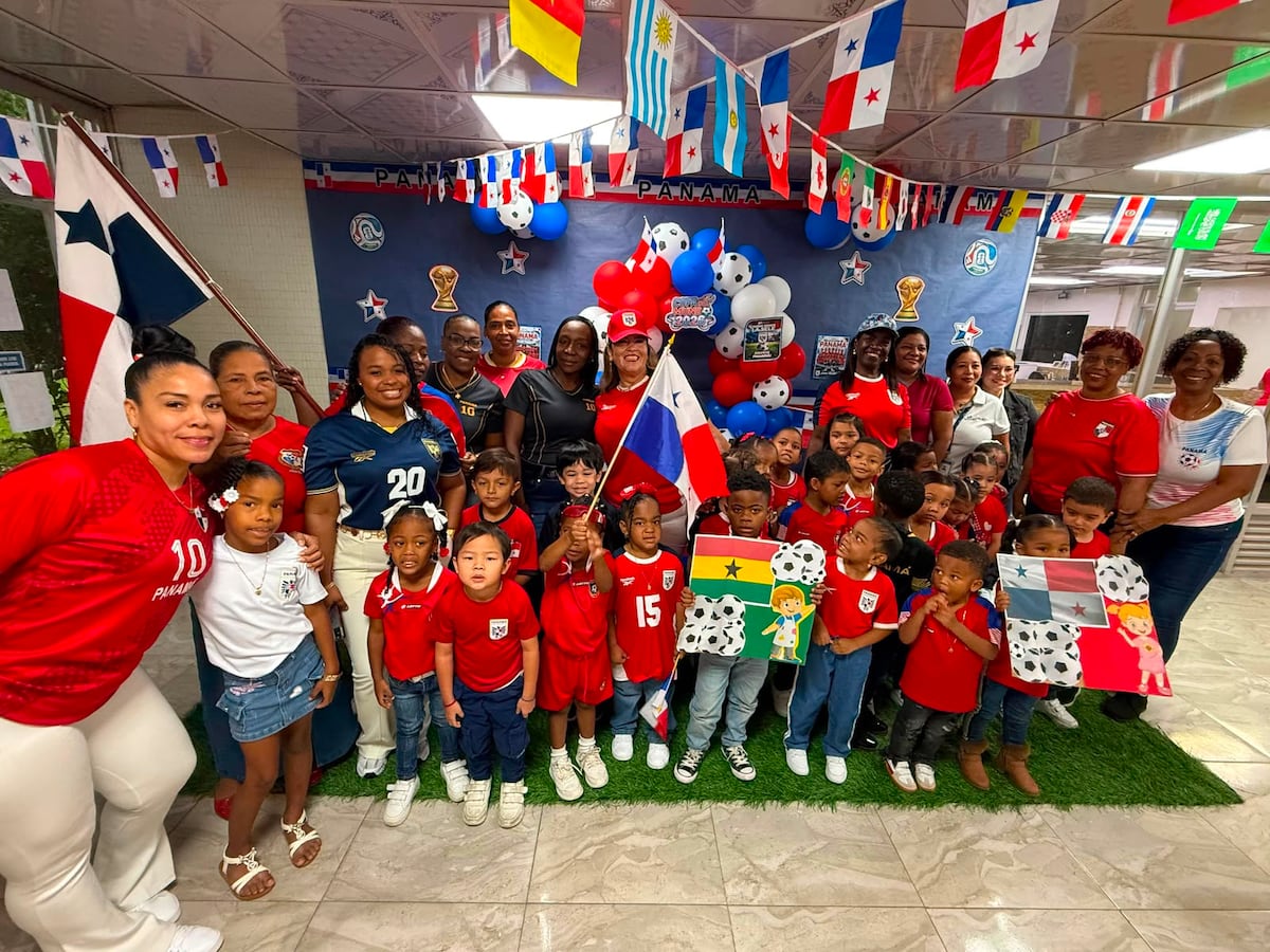 Escuelas de todo Panamá se visten de rojo para alentar a la ‘Sele’ en su debut mundialista
