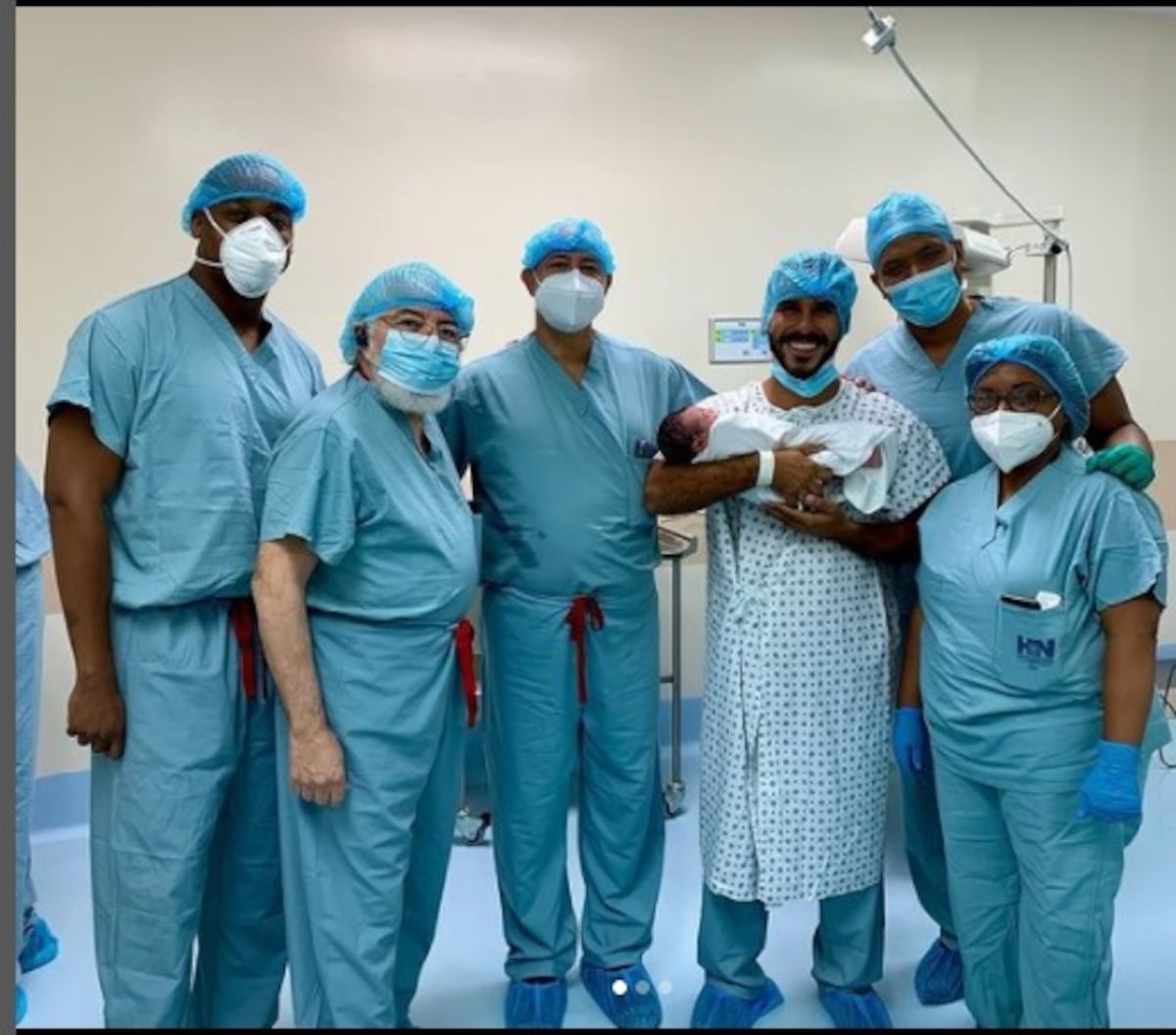 Se manda sola. Nació cuando quiso. Chef de TV, Alexis Sittón, ya es papá